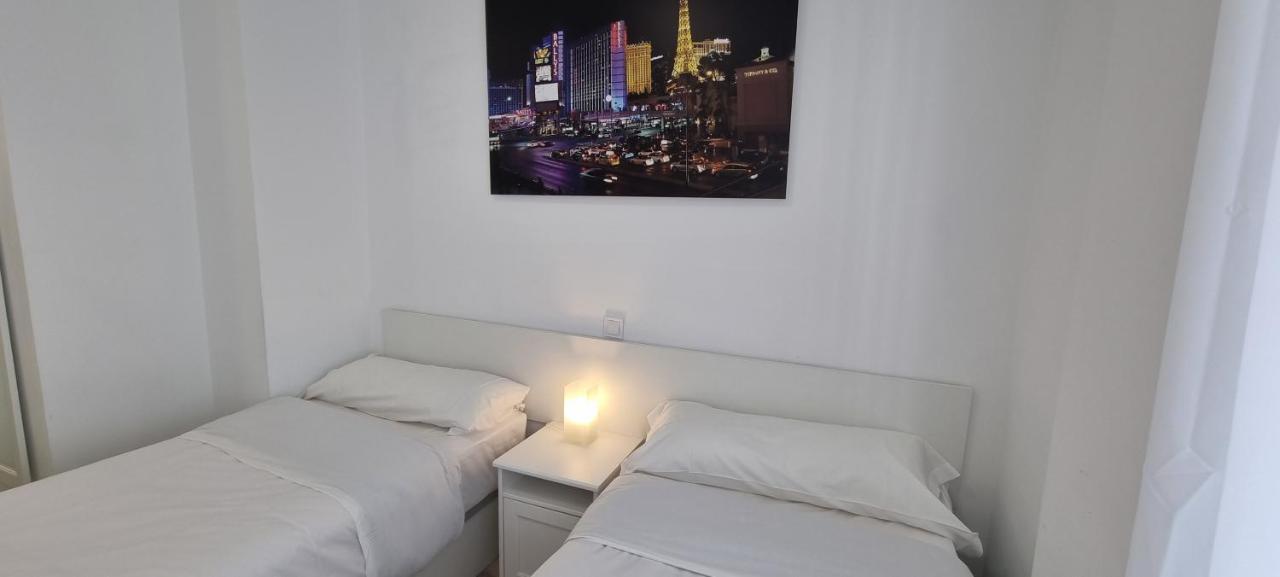 Apartamentos Tanez Santurce A Madrid Eksteriør billede